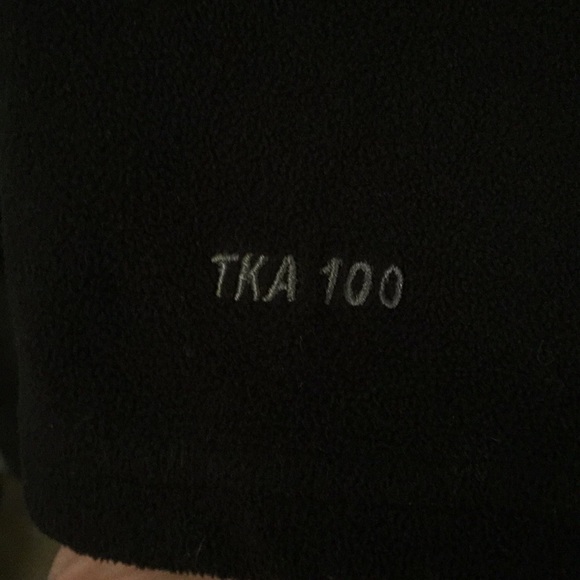 SOLD-The North Face TKA 100 - Picture 2 of 3